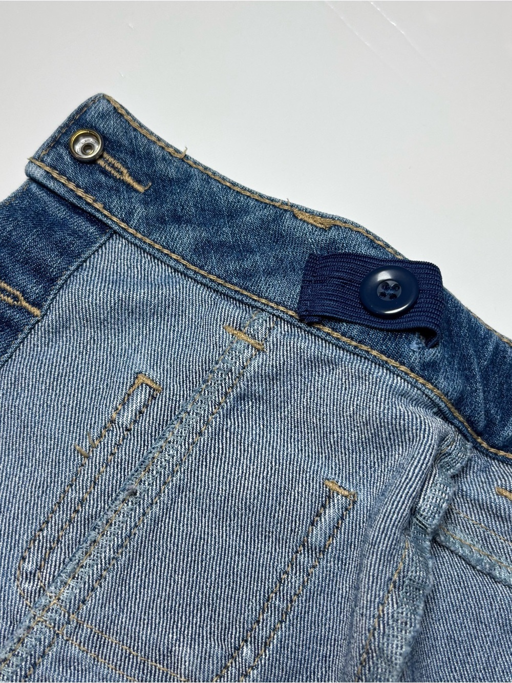 GUESS Jeans Girl Button Front Denim Skirt Rhinestones Size 4 Preppy Summer - Picture 3 of 9